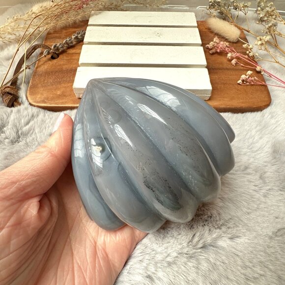 Agate Druzy Seashell Carving - Picture 1 of 7